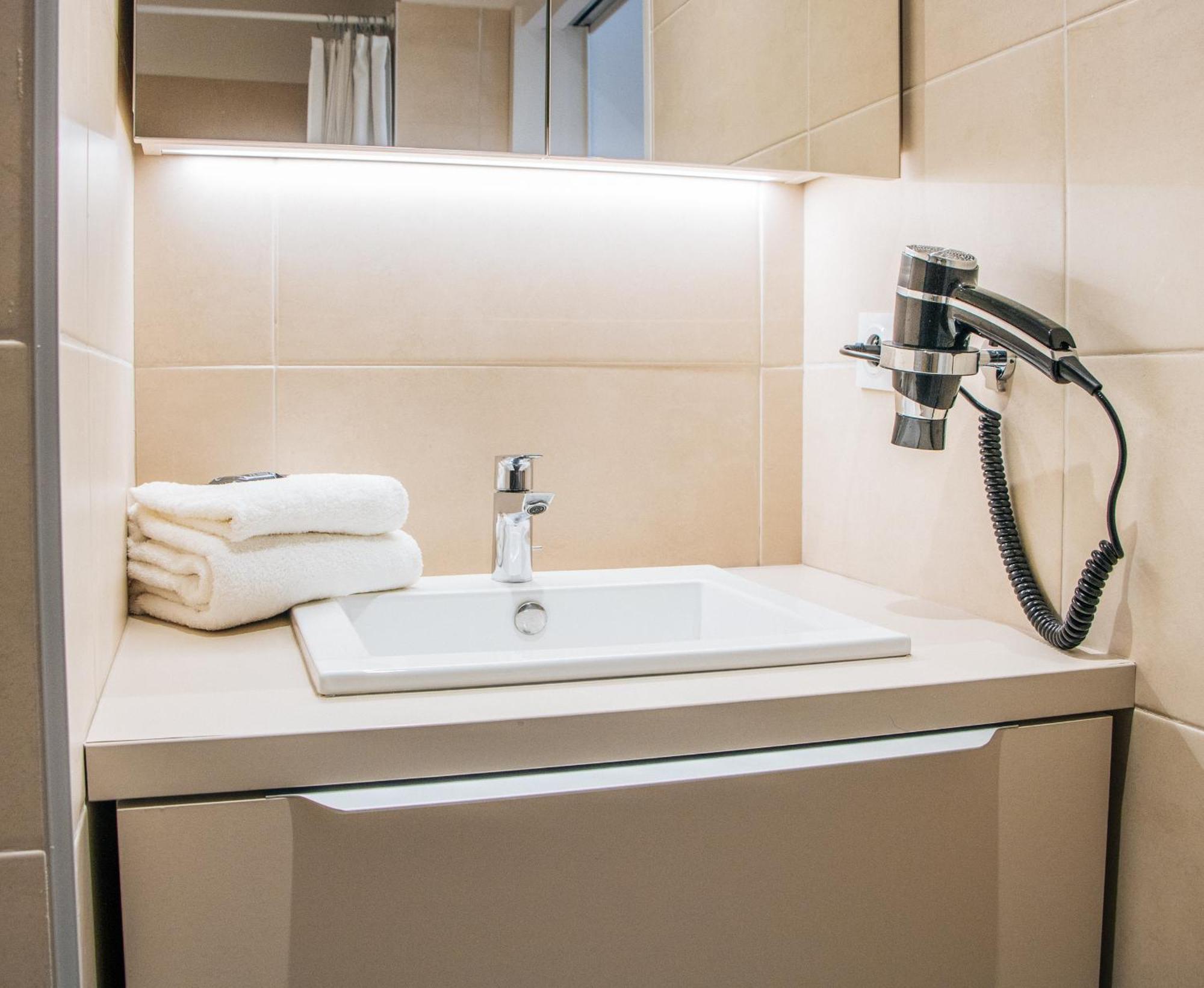 Twenty Business Flats Lille - Bayard Aparthotel Buitenkant foto